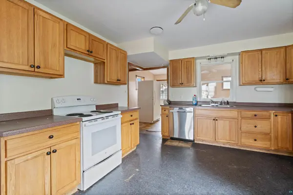 5822 Ogden Ave, Superior, WI 54880
