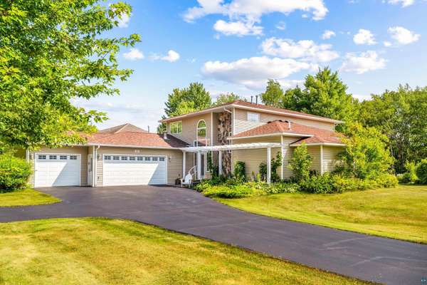 2133 Ponderosa Circle, Duluth, MN 55811