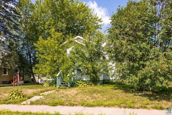 27 Oak St, Proctor, MN 55810