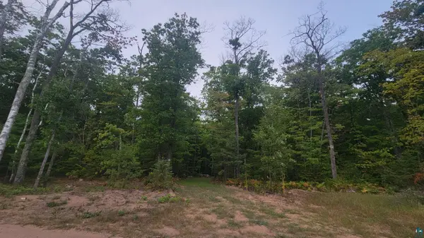 8855x Turner Rd, Bayfield, WI 54814