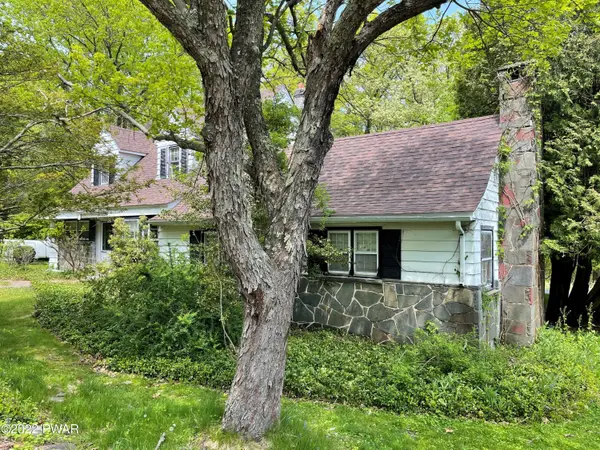 425 Sawkill RD, Milford, PA 18337
