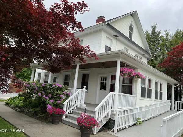 114 8th ST, Milford, PA 18337