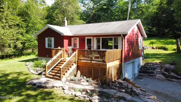 48 Shady Ln DR, Beach Lake, PA 18405