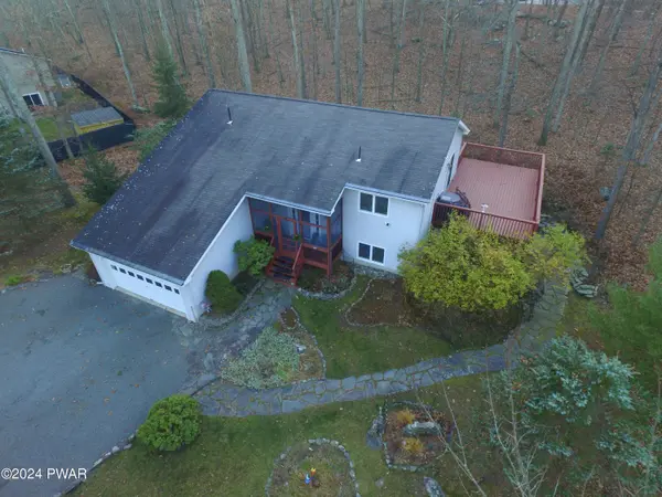 120 High Meadow DR, Milford, PA 18337