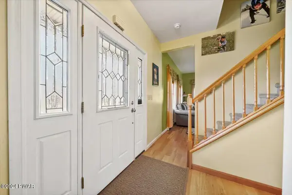 106 Coyote RUN, Milford, PA 18337
