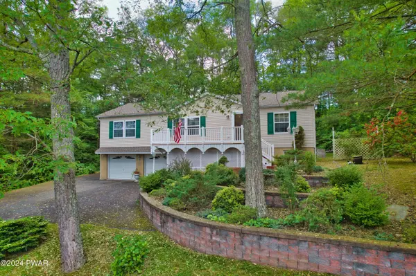 117 Hemlock CV, Milford, PA 18337