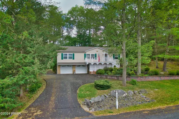117 Hemlock CV, Milford, PA 18337
