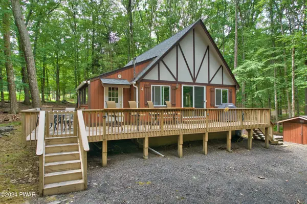 253 Ridge DR, Milford, PA 18337