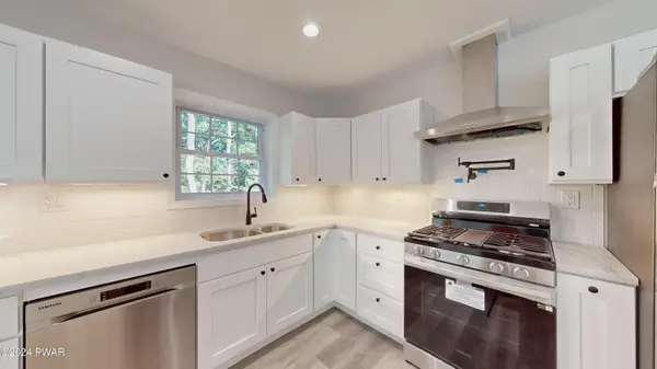 116 Arrowood DR, Milford, PA 18337
