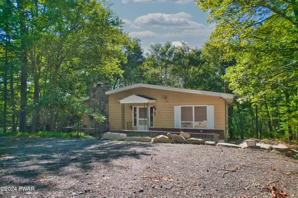 134 Twin Lakes DR, Shohola, PA 18458