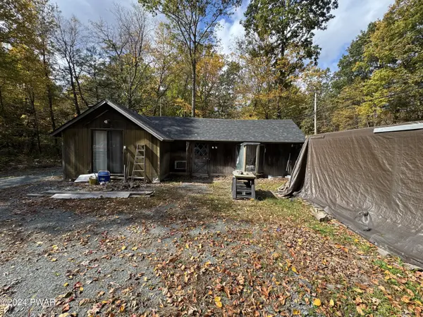1029 Rt 739, Milford, PA 18337