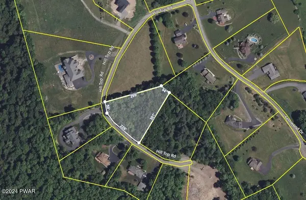39 Hill Top DR, Honesdale, PA 18431