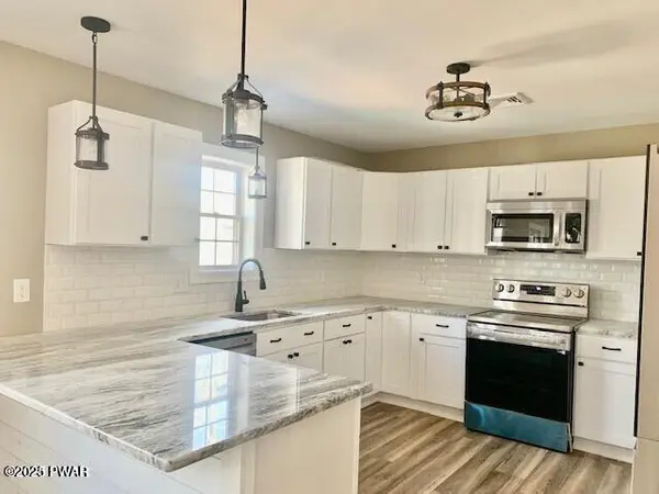 170 Hawthorne DR, Milford, PA 18337