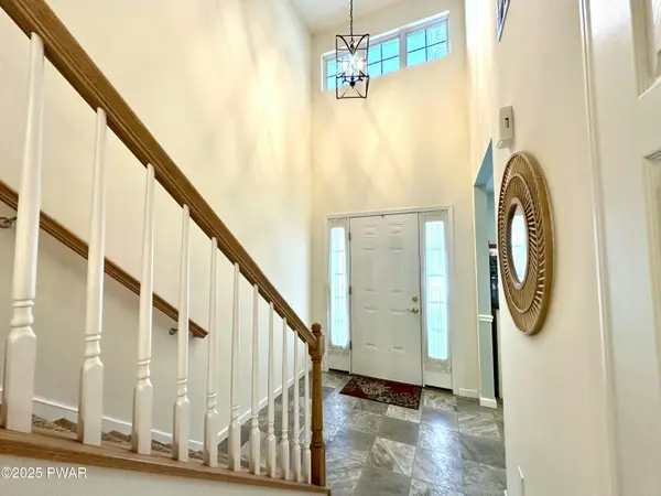 603 Macintosh WAY, Matamoras, PA 18336