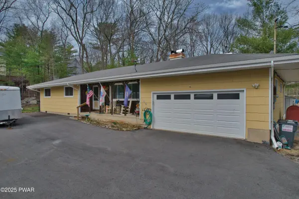332 Wild Acrs DR, Dingmans Ferry, PA 18328