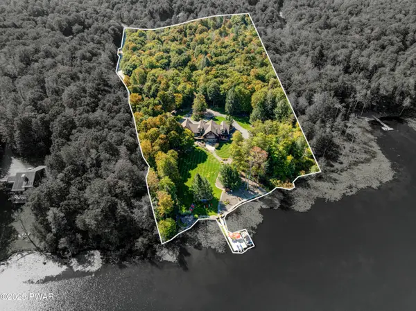 19 Rambling Brook LN, Equinunk, PA 18417