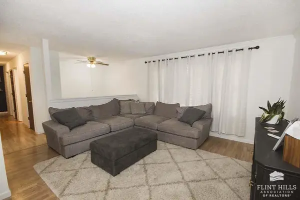 2816 Walters DR, Milford, KS 66514