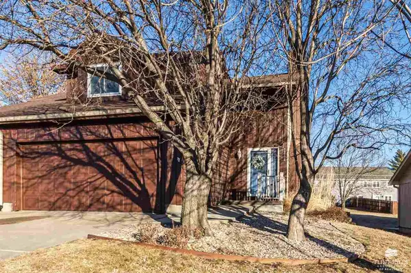 2008 Little Kitten AVE, Manhattan, KS 66503
