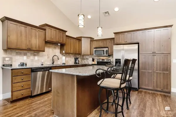 2504 Bellerive DR, Manhattan, KS 66503