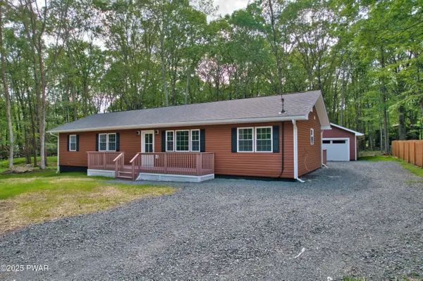 110 Washington DR, Lords Valley, PA 18428