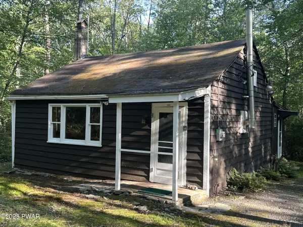 980 Silver Lake RD, Dingmans Ferry, PA 18328