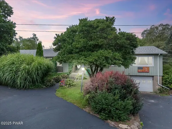 183 Hemlock Grove RD, Greentown, PA 18426
