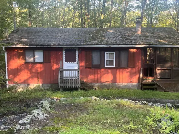 119 Michele LN, Dingmans Ferry, PA 18328
