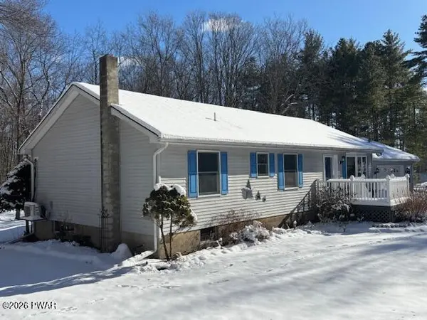 115 Thiel DR, Dingmans Ferry, PA 18328