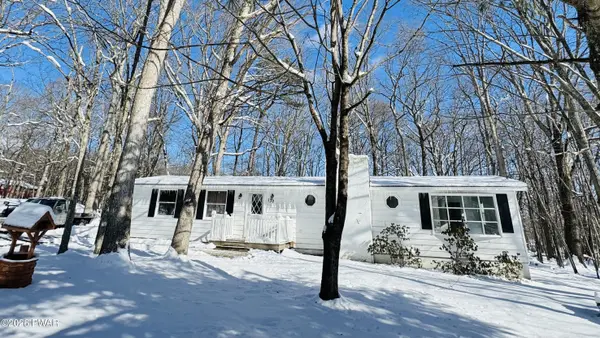 130 Cottonwood CT, Milford, PA 18337