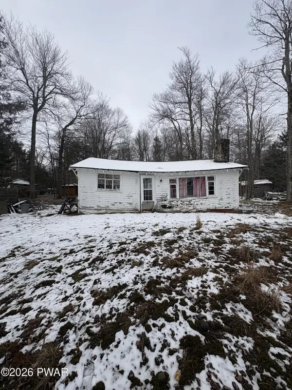 1240 Pocono DR,  Gouldsboro,  PA 18424