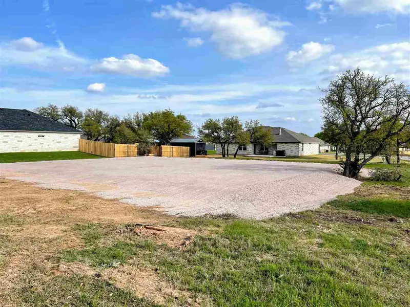 101 Avery SPUR, Burnet, TX 78611
