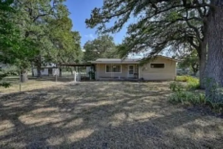 905 Roosevelt, Granite Shoals, TX 78654