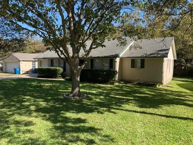 907 Louise, Marble Falls, TX 78654