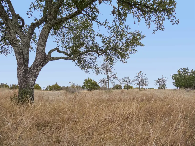 108 Falling Crreek CV, Marble Falls, TX 78654