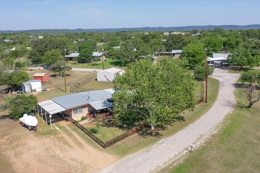 1415 Bee Ln., Tow, TX 78672
