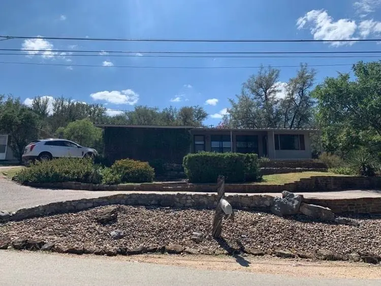 601 Los Escondidos ST, Marble Falls, TX 78654