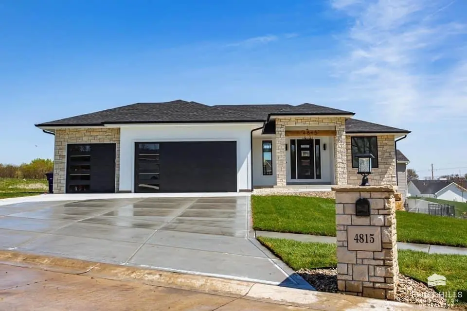 4815 Banner DR, Manhattan, KS 66502