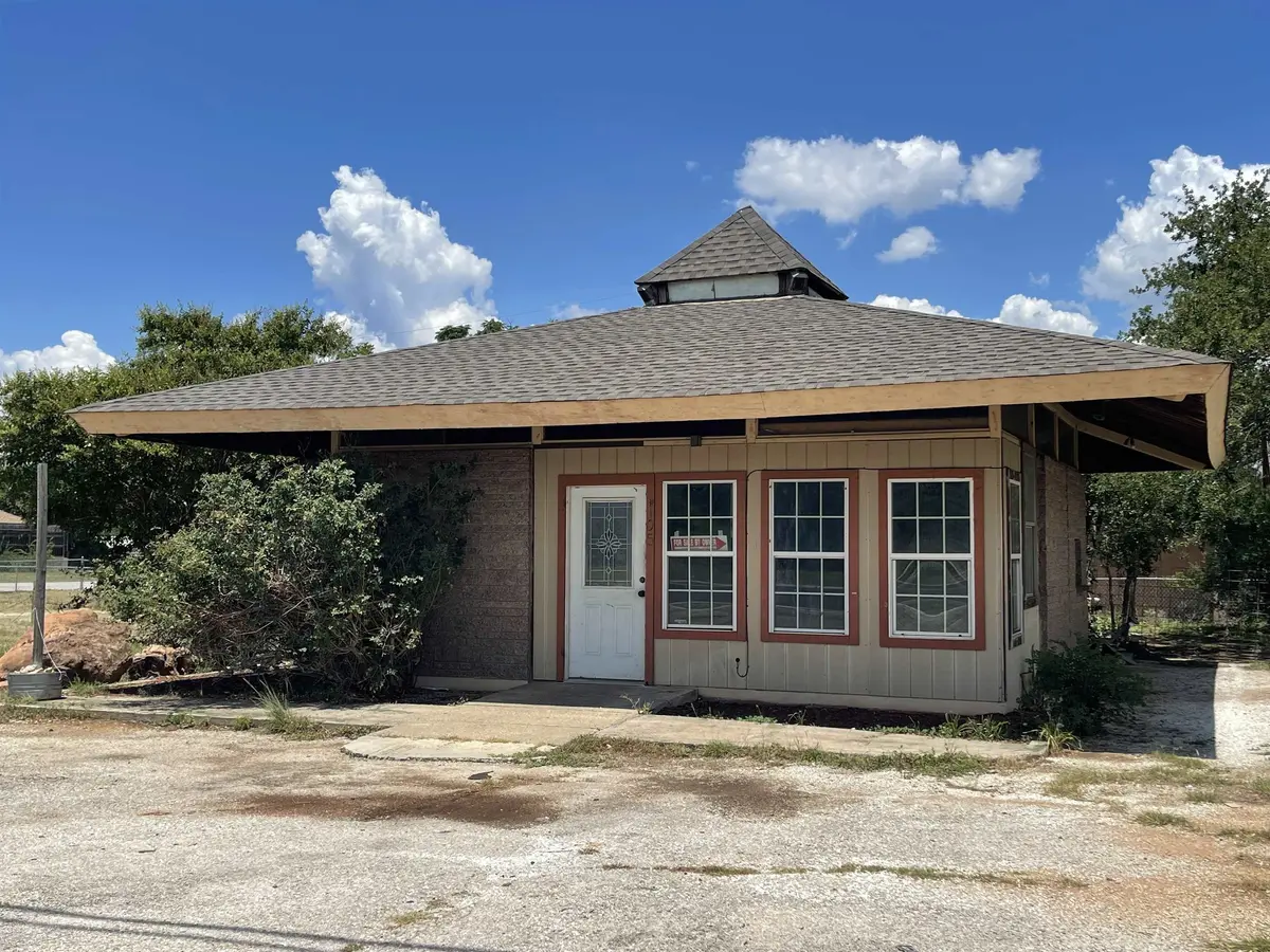 105 Ranch Road 261, Buchanan Dam, TX 78609