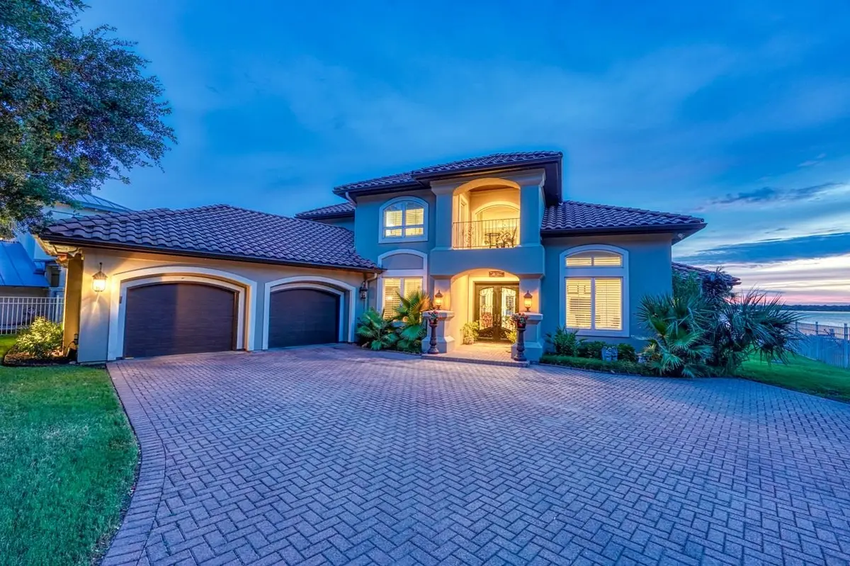 404 Matern CT, Horseshoe Bay, TX 78657