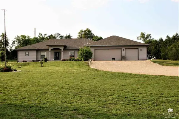 7126 Laurel Canyon RD, Junction City, KS 66441
