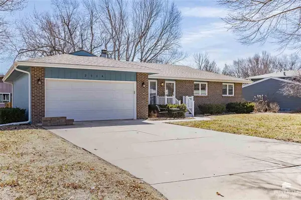 2314 Terry WAY, Manhattan, KS 66502