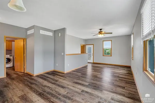 2061 Stephen CT, Manhattan, KS 66503