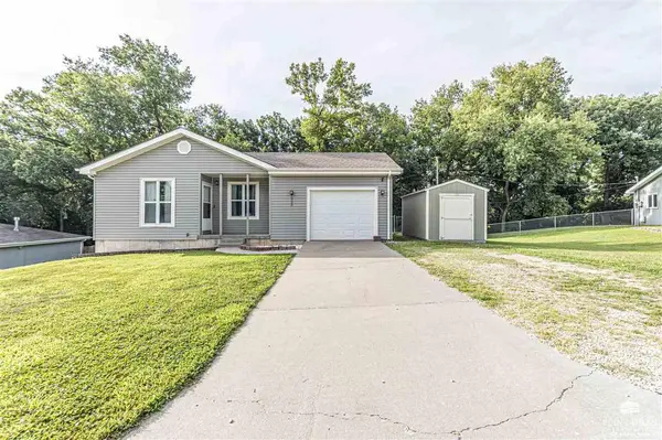 322 Clydesdale CIR, Ogden, KS 66517
