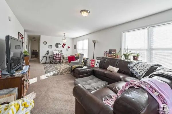 2113-2115 Killdeer RD, Junction City, KS 66441