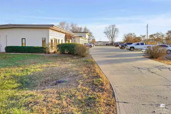 220 Levee DR, Manhattan, KS 66502