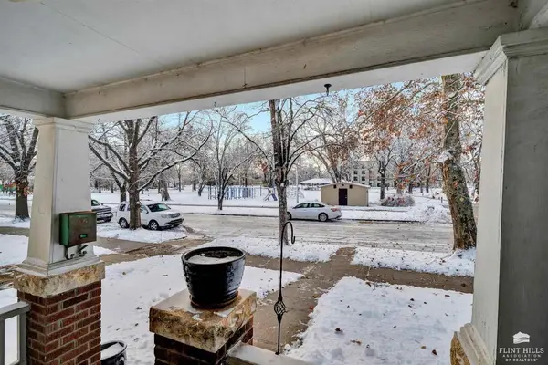 1620 Colorado, Manhattan, KS 66502