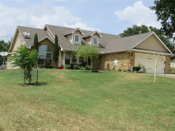 601 E Houston St, Llano, TX 78643