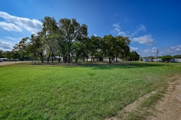 905 Roosevelt, Granite Shoals, TX 78654