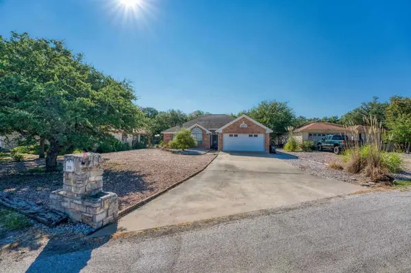 219 Fox XING, Burnet, TX 78611