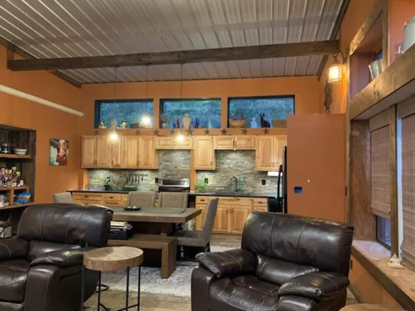 300 N Pecan BR, Out Of Area, TX 76527